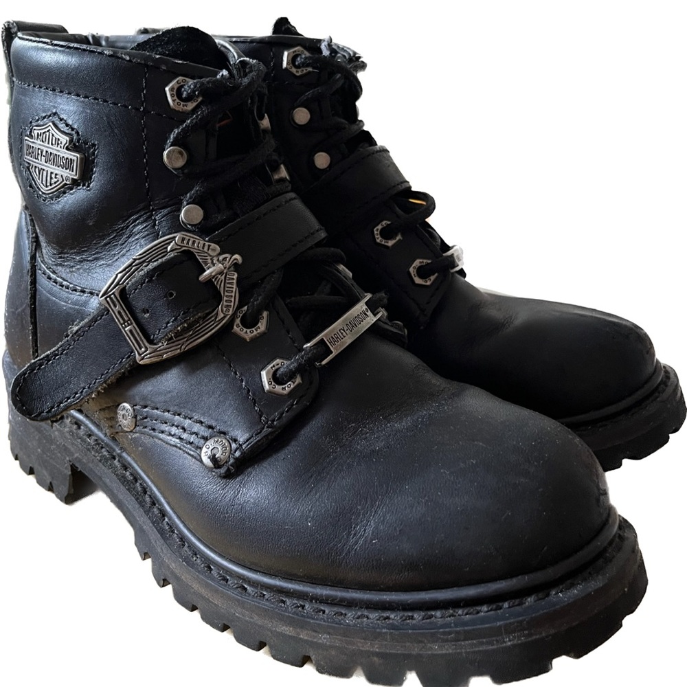 Harley Davidson chunky leather boots with buckle and silver hardware.